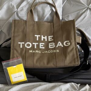 Marc Jacobs Tan Canvas Tote Bag Authentic purchased at Nordstrom’s in LA